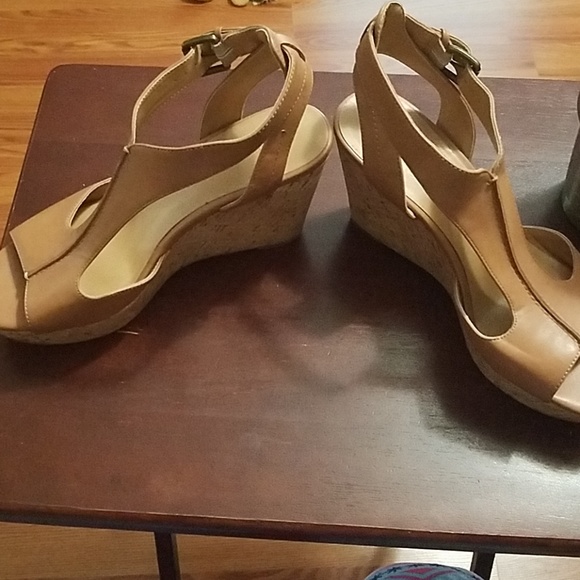 Cute wedges - Picture 2 of 3